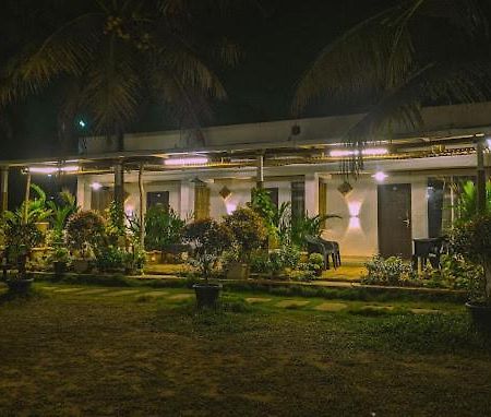 The Ocean View Hotel Ullal Exterior photo