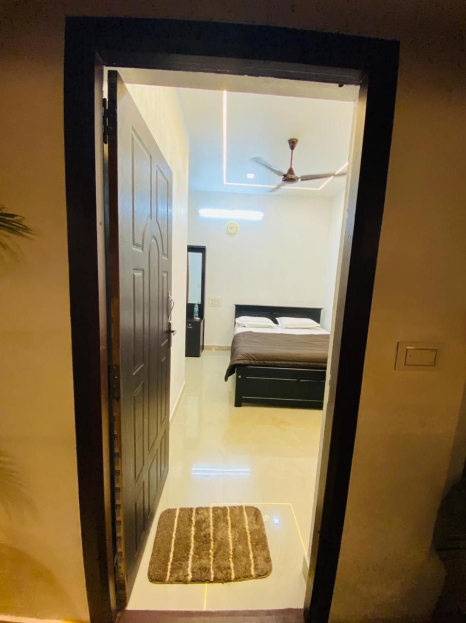 The Ocean View Hotel Ullal Exterior photo